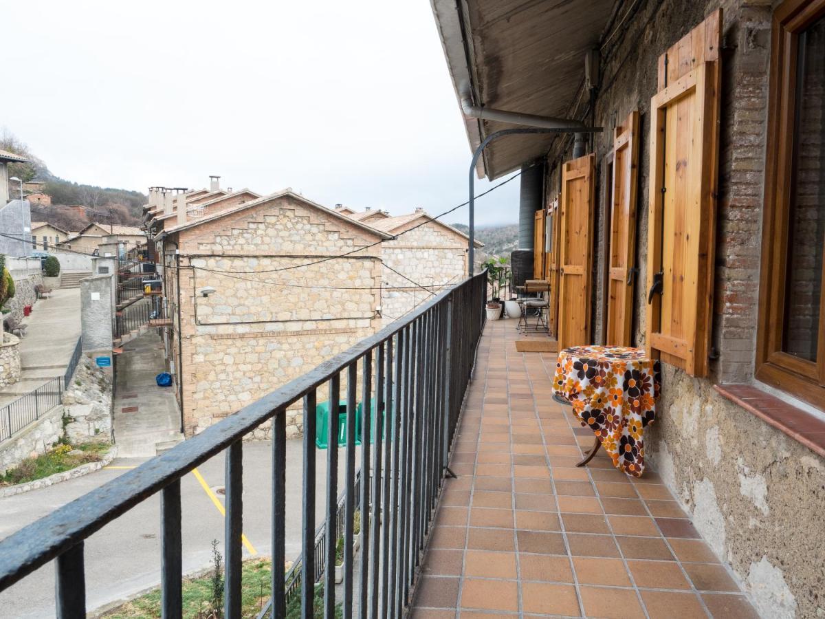 Acogedor Apartamento Entre Montanas Sant Corneli Extérieur photo
